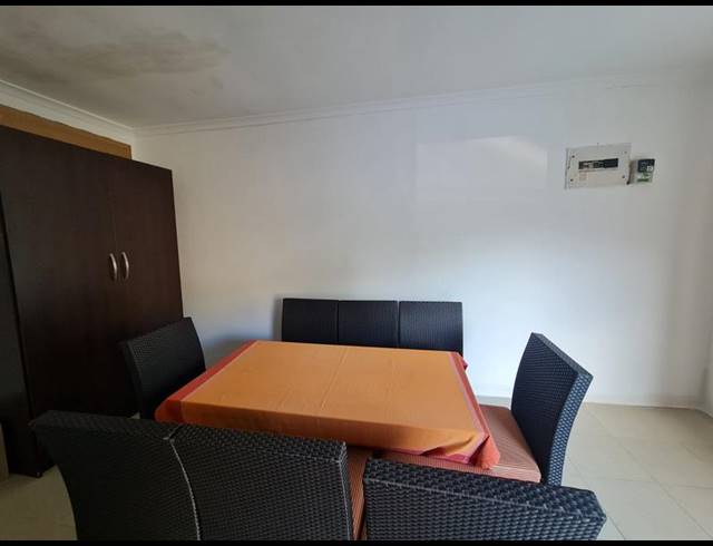 3 BEDROOM HOUSE FOR SALE IN GROVE END